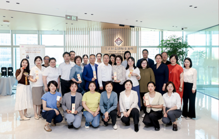 laodongjiezhijinglaodongzhedangzhenggongzhonghaoshoutu.png